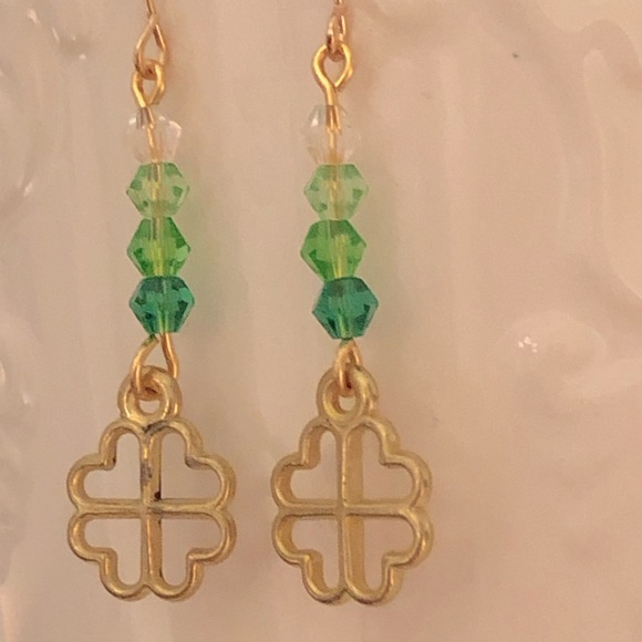 New Shamrock Clover Sparkling Glass Crystal Handmade St Paddy’s Day Earrings - Picture 4 of 8